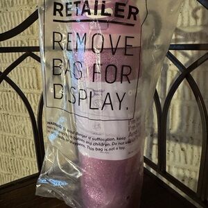 NWT/NIB Owala 24oz FreeSip So Eggstra 24oz ColorDrop